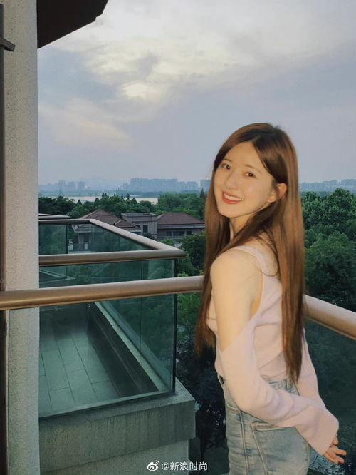 明星清凉一夏,时尚穿搭指南